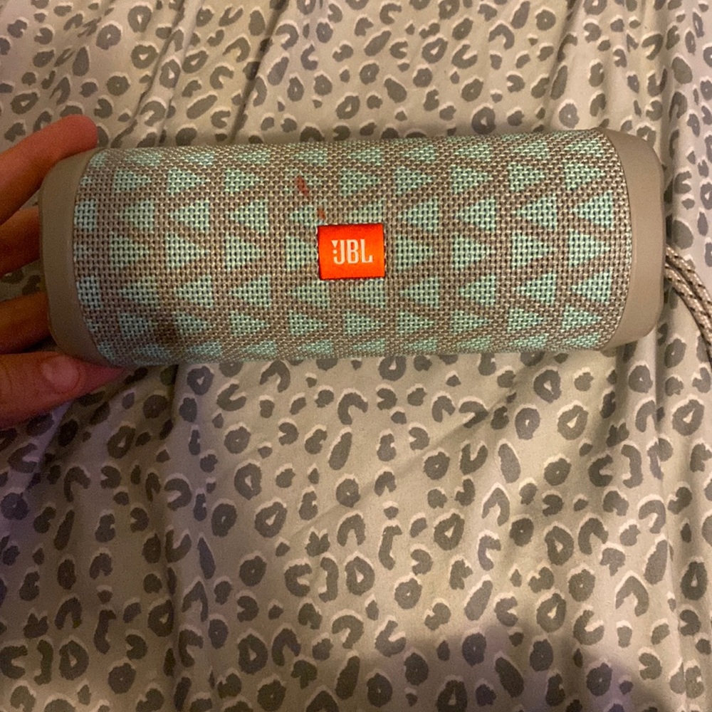 Jbl speaker